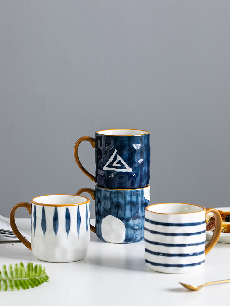 Blue and white mug 12 oz (35 cl)