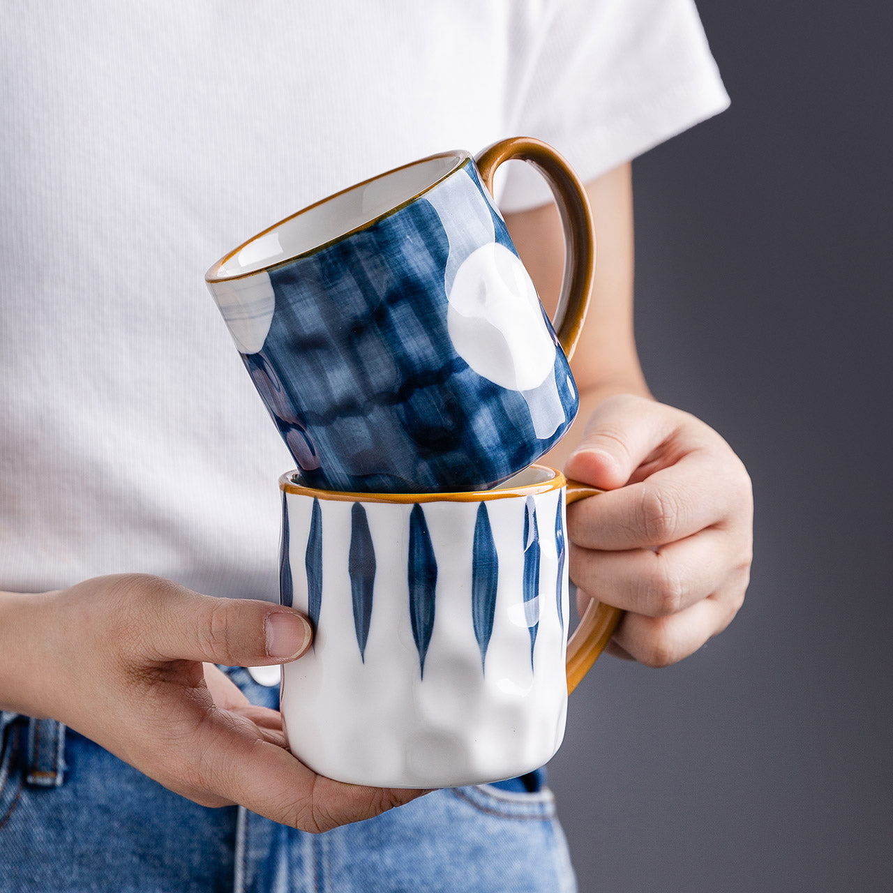 Blue and white mug 12 oz (35 cl)